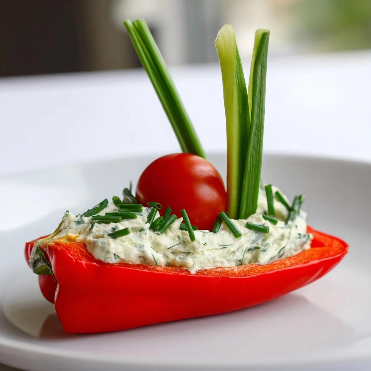 Serve these fresh and flavorful Blooming Tulip Veggie Cups: a beautiful vegetarian starter with vibrant colors.